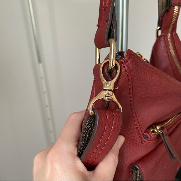 Burgundy shoulder or crossbody bag - Picture 3 of 16